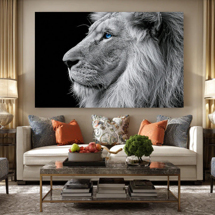 Blue Eyed Majesty