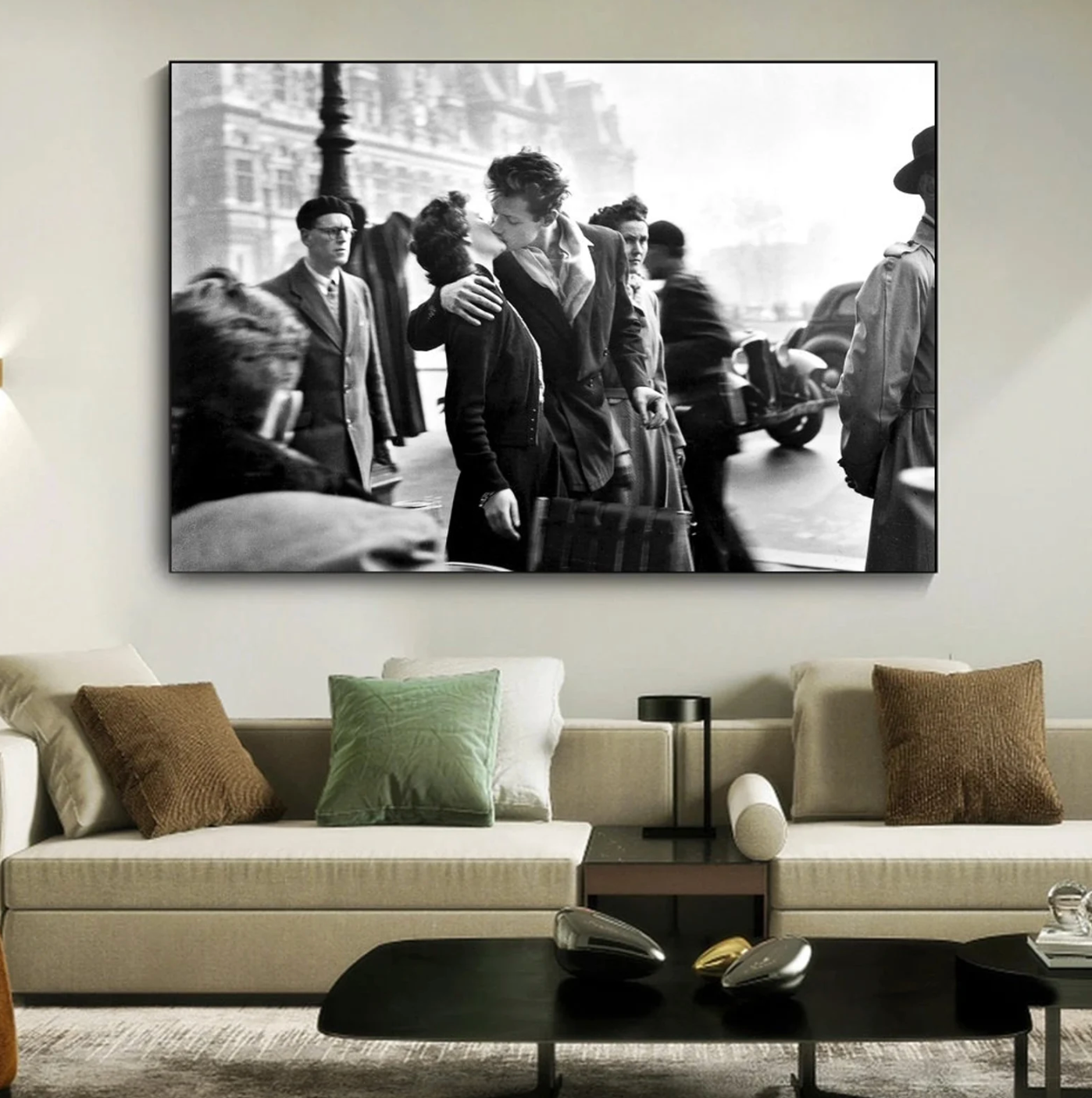 The Kiss in Black and White